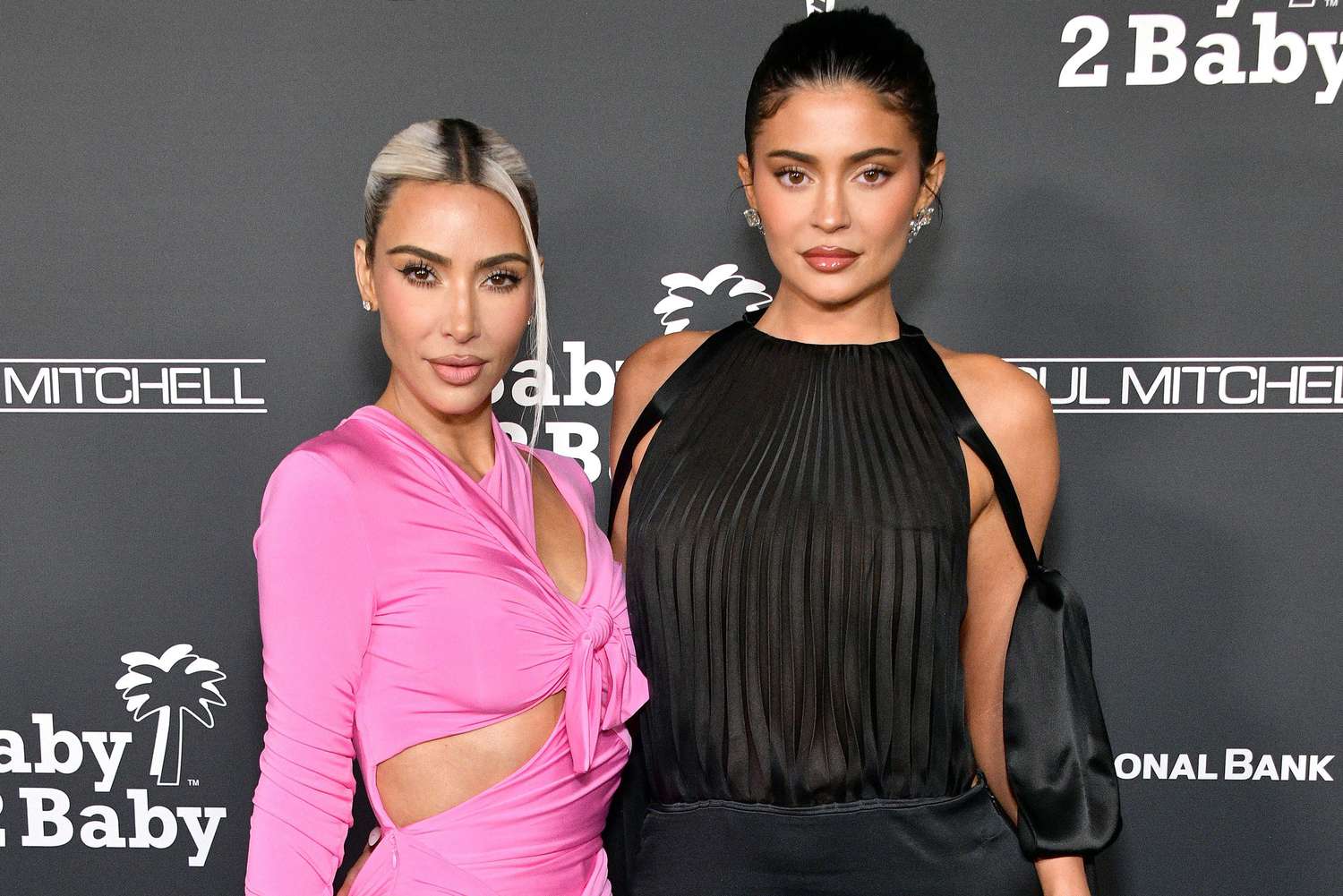 Kylie Jenner Sfidon Kim Kardashian Në Sipërmarrje Konicaal 